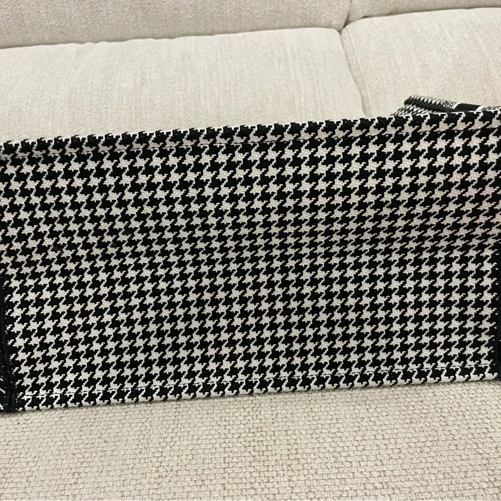 Dior small book tote - Picture 5 of 11